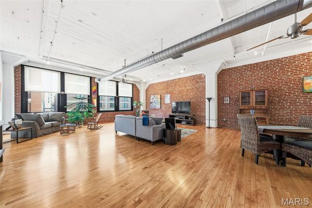 1010 St Charles Street 704, St Louis, MO 63101