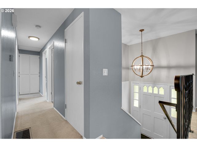 638 Sw 7TH St, Gresham, OR 97080