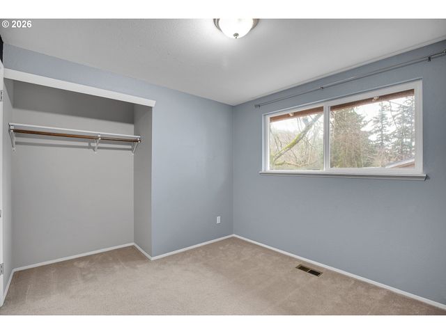 638 Sw 7TH St, Gresham, OR 97080