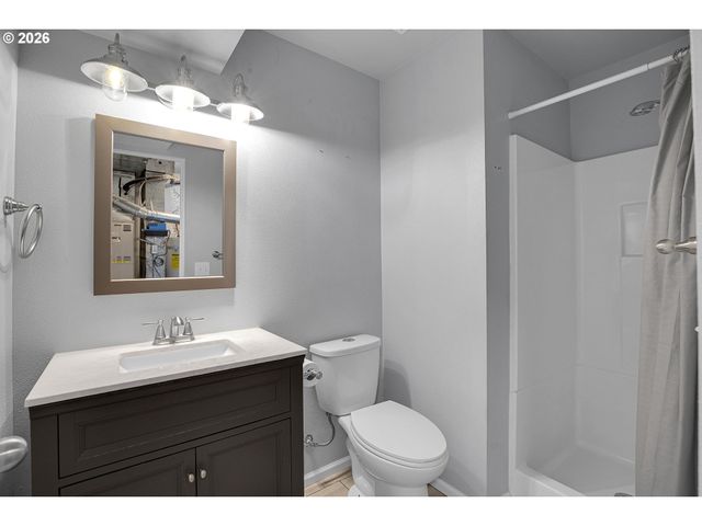 638 Sw 7TH St, Gresham, OR 97080