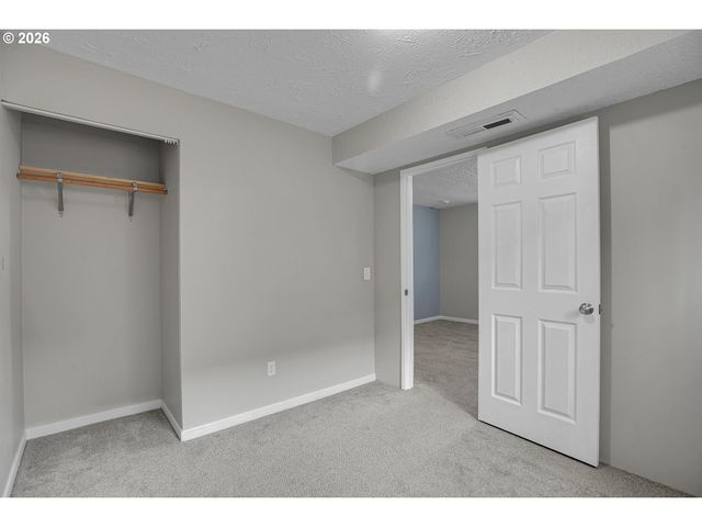 638 Sw 7TH St, Gresham, OR 97080