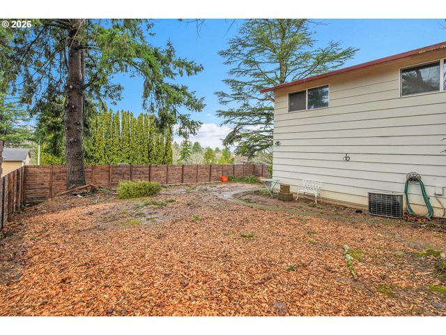 638 Sw 7TH St, Gresham, OR 97080