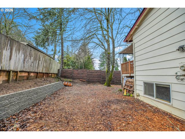 638 Sw 7TH St, Gresham, OR 97080