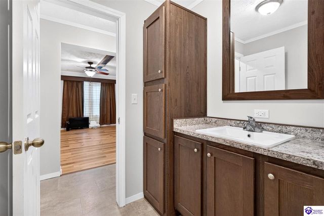 6811 Memory Lane, Louisville, KY 40258