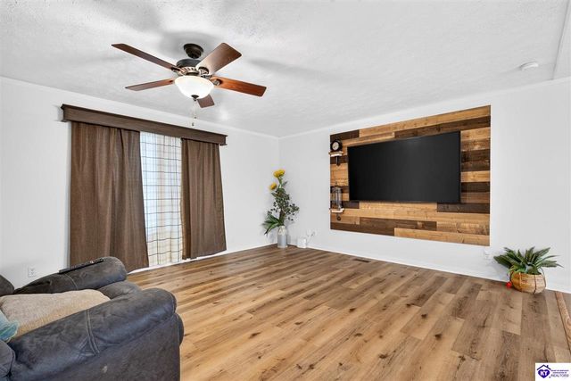 6811 Memory Lane, Louisville, KY 40258