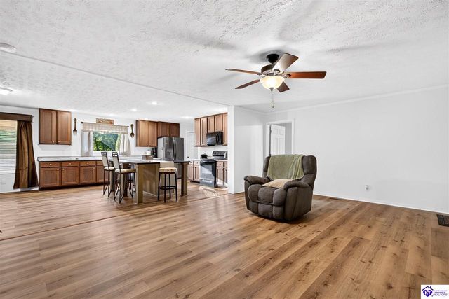 6811 Memory Lane, Louisville, KY 40258
