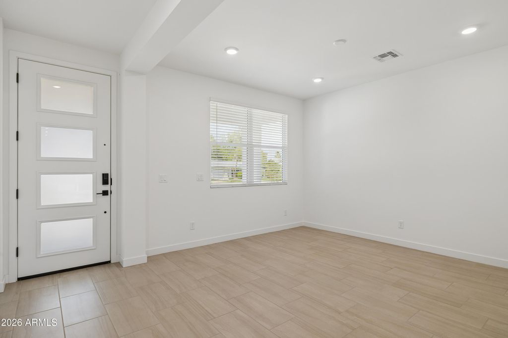2327 N 29TH Street, Phoenix, AZ 85008 — photo 2