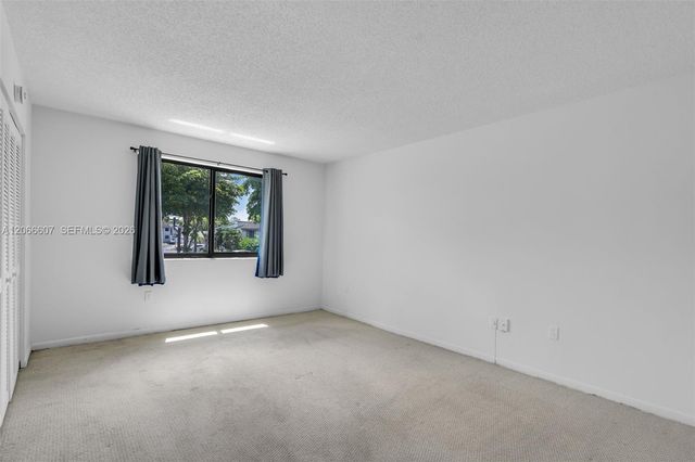 860 NW 106th Avenue 3B3-5, Miami, FL 33172