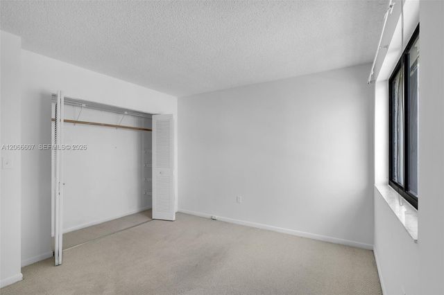 860 NW 106th Avenue 3B3-5, Miami, FL 33172