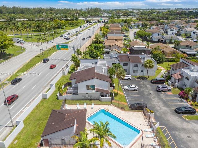 860 NW 106th Avenue 3B3-5, Miami, FL 33172
