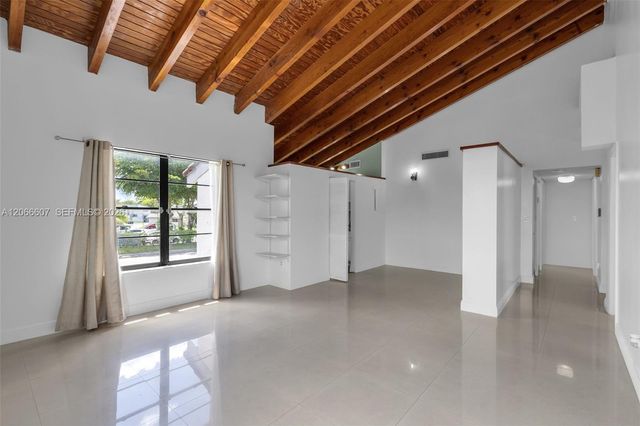 860 NW 106th Avenue 3B3-5, Miami, FL 33172