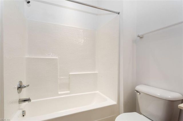 5329 Warminster Dr Unit 101, Virginia Beach, VA 23455