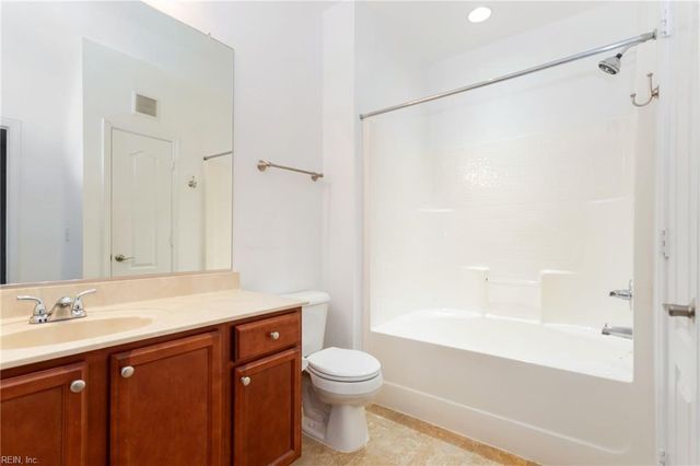 5329 Warminster Dr Unit 101, Virginia Beach, VA 23455