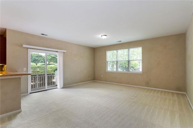 5329 Warminster Dr Unit 101, Virginia Beach, VA 23455