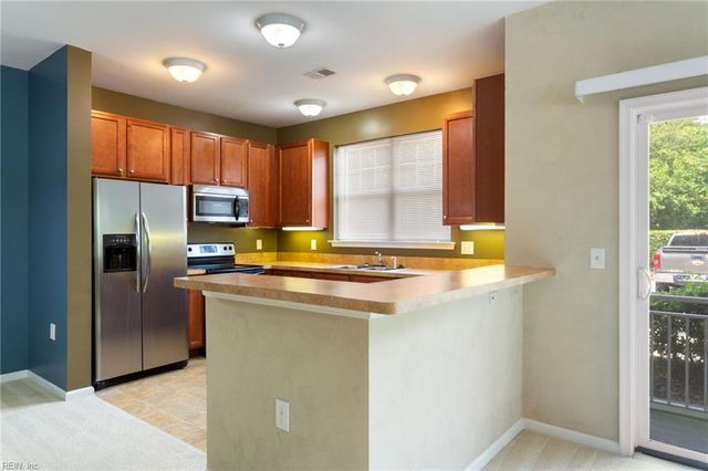 5329 Warminster Dr Unit 101, Virginia Beach, VA 23455