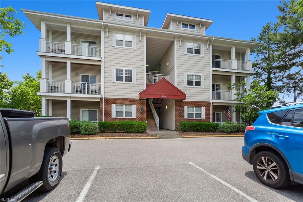 5329 Warminster Dr Unit 101, Virginia Beach, VA 23455