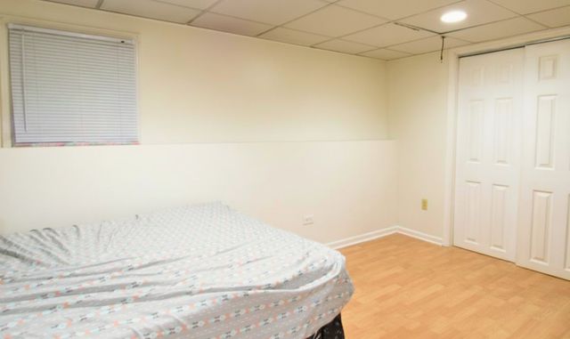 4945 W Waveland Avenue, Chicago, IL 60641