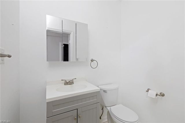 5364 Hanyen DR, Norfolk, VA 23502