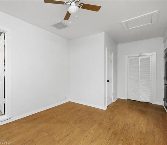 5364 Hanyen DR, Norfolk, VA 23502