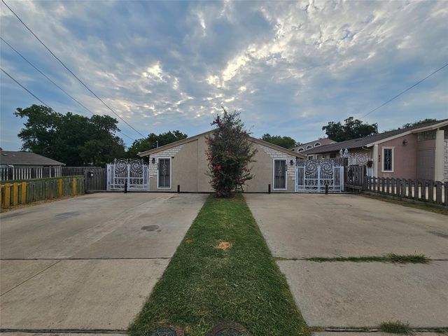 634 11th Street, Grand Prairie, TX 75050