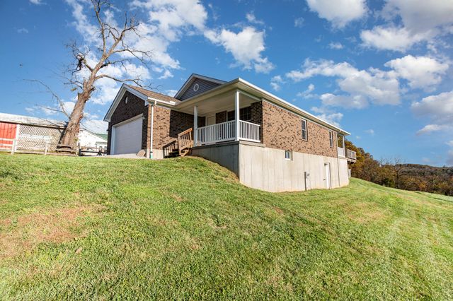 1395 E Rogers Road, Crittenden, KY 41030