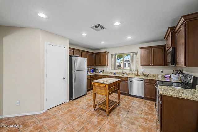 5260 W BELMONT Avenue, Glendale, AZ 85301