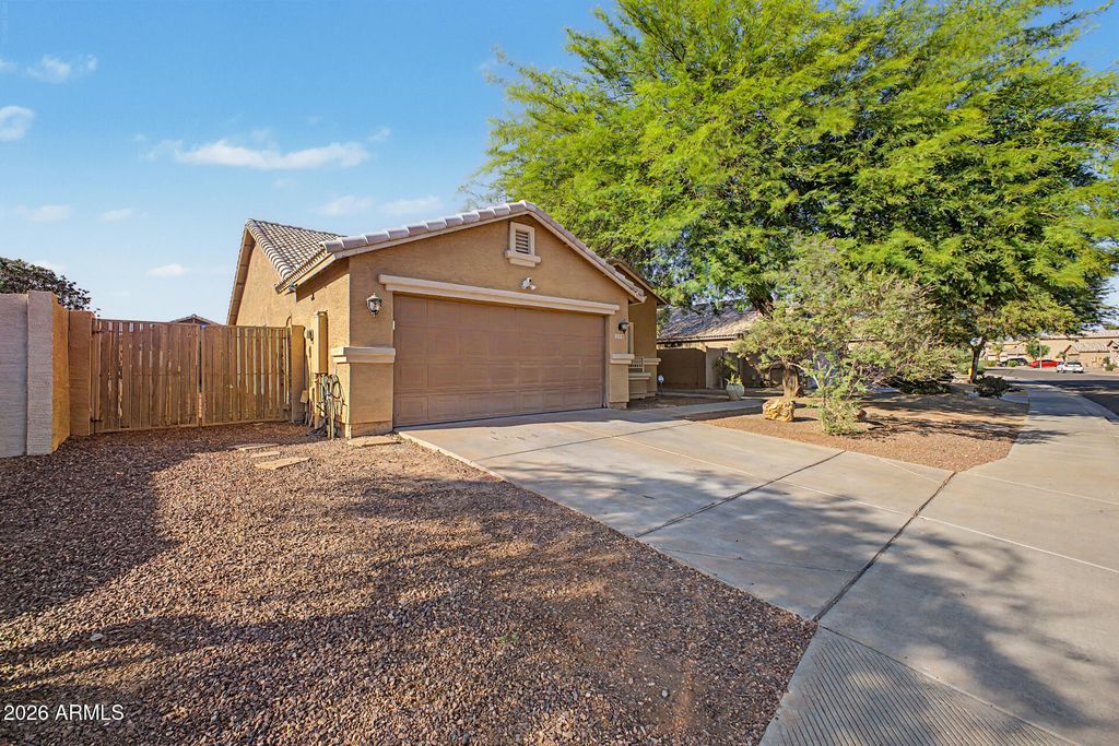 5260 W BELMONT Avenue, Glendale, AZ 85301 — photo 2