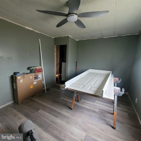 7 BUTTONWOOD LN, Carlisle, PA 17015