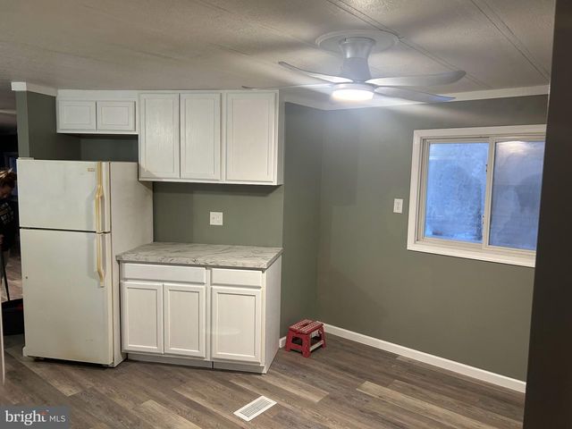 7 BUTTONWOOD LN, Carlisle, PA 17015