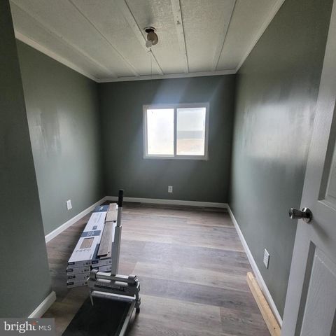 7 BUTTONWOOD LN, Carlisle, PA 17015