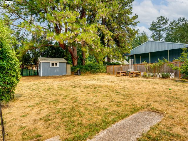 9250 Ne LEVEE Rd, Portland, OR 97211