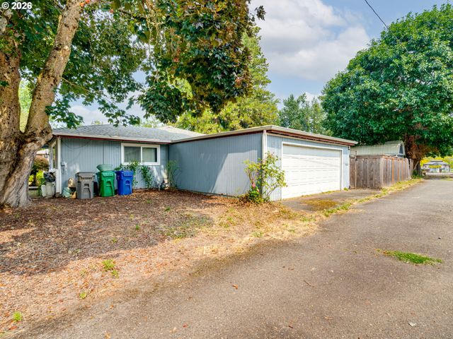 9250 Ne LEVEE Rd, Portland, OR 97211