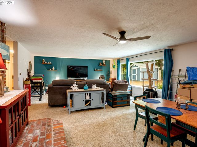 9250 Ne LEVEE Rd, Portland, OR 97211