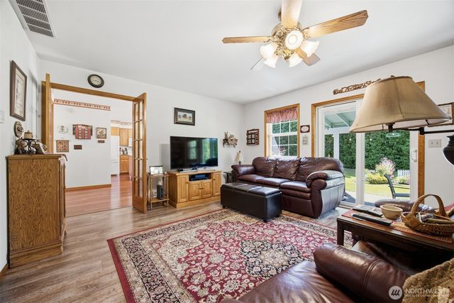 913 N Pine Court, Lynden, WA 98264