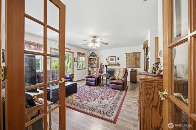 913 N Pine Court, Lynden, WA 98264