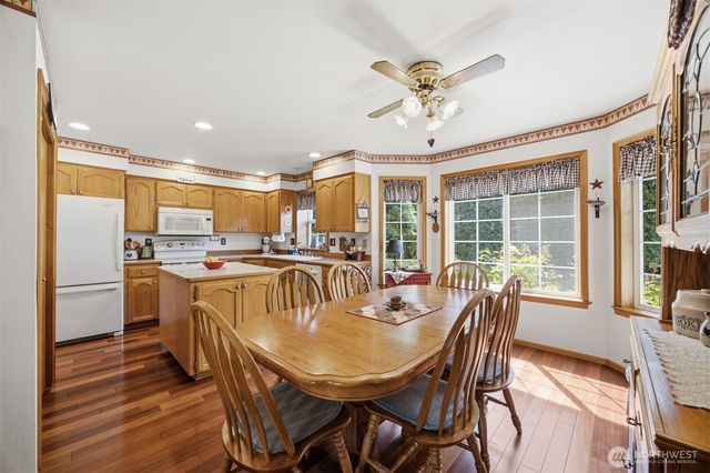 913 N Pine Court, Lynden, WA 98264