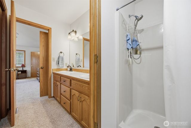 913 N Pine Court, Lynden, WA 98264