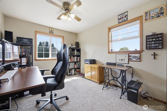 913 N Pine Court, Lynden, WA 98264