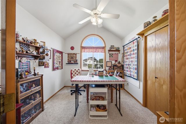913 N Pine Court, Lynden, WA 98264