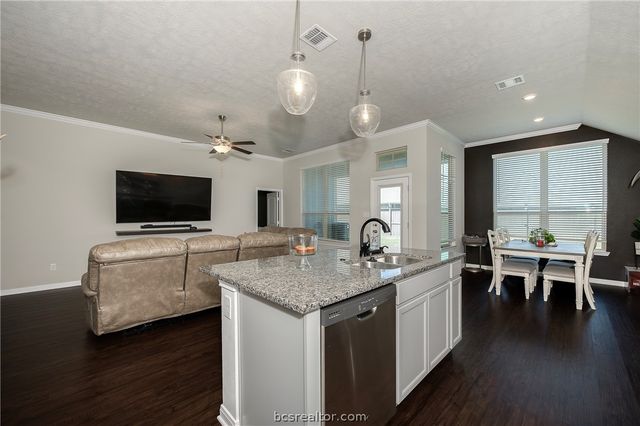 5161 Maroon Creek Drive, Bryan, TX 77802