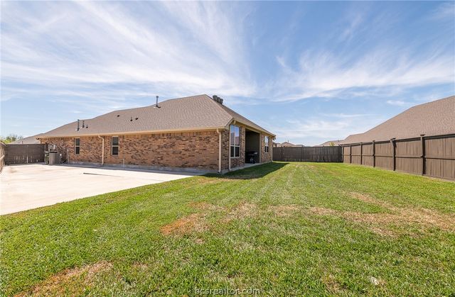 5161 Maroon Creek Drive, Bryan, TX 77802
