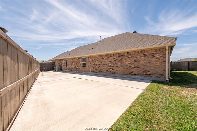 5161 Maroon Creek Drive, Bryan, TX 77802