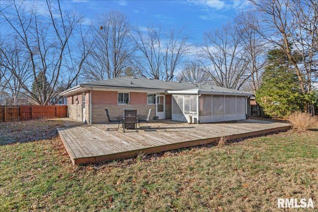 10 ROYAL Road, Springfield, IL 62702