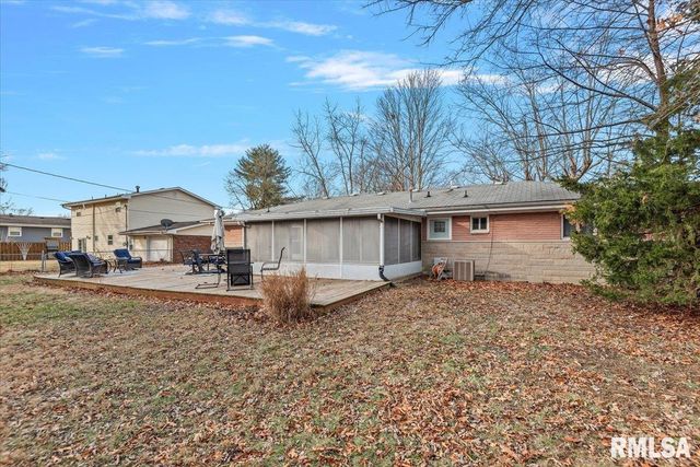 10 ROYAL Road, Springfield, IL 62702