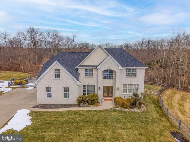 1 COSTA CT, Langhorne, PA 19047