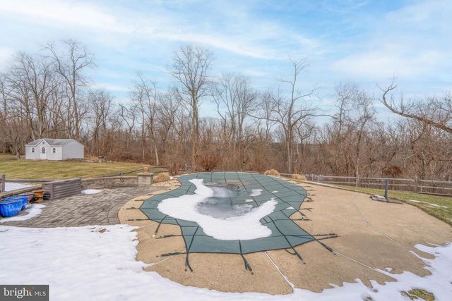 1 COSTA CT, Langhorne, PA 19047