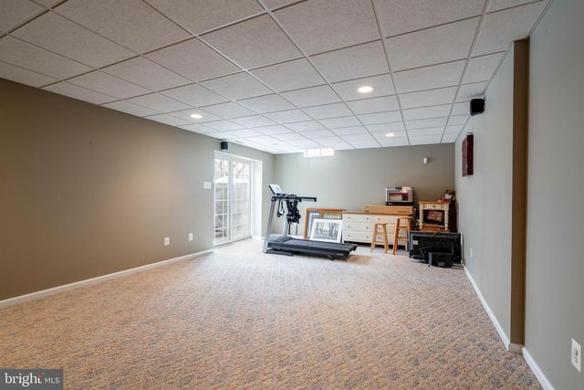 1 COSTA CT, Langhorne, PA 19047