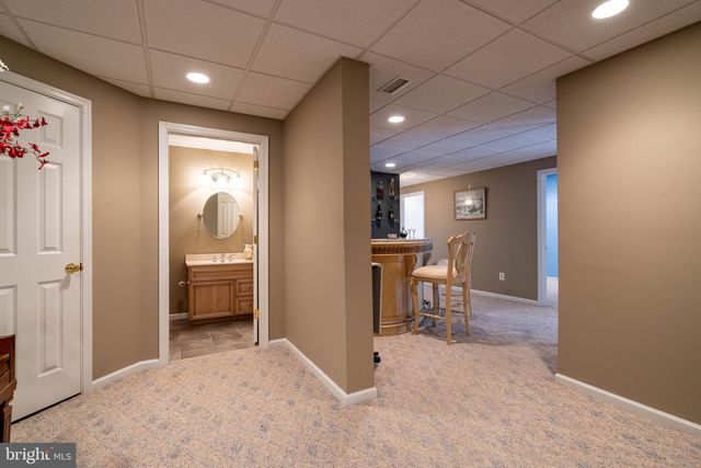 1 COSTA CT, Langhorne, PA 19047