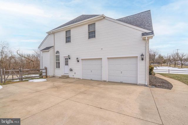 1 COSTA CT, Langhorne, PA 19047