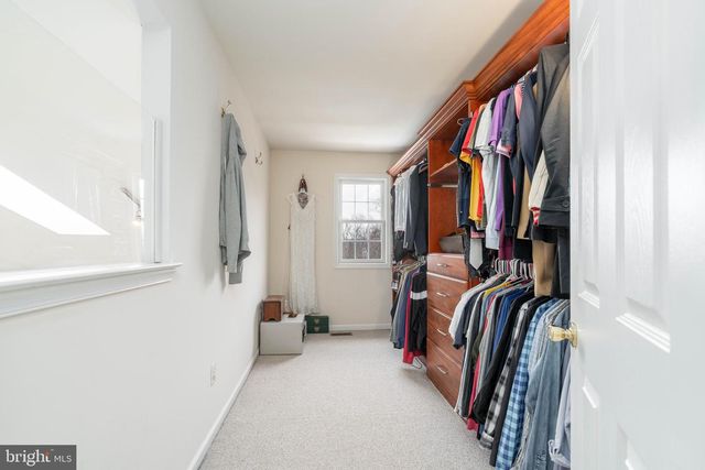 1 COSTA CT, Langhorne, PA 19047